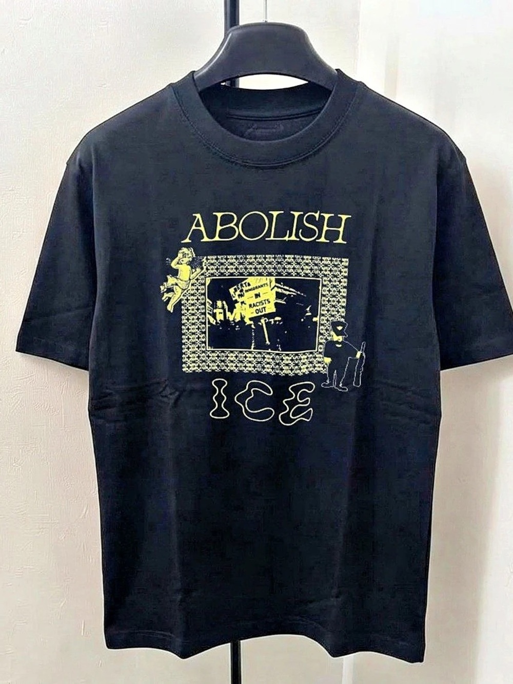 Graphic T-shirt in Black